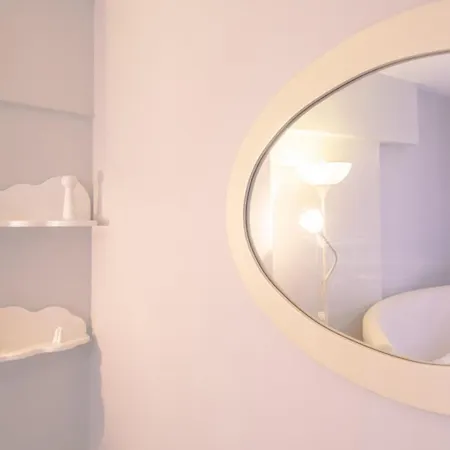 Colorful And Flat With Balcony In Kadikoy Apartment *